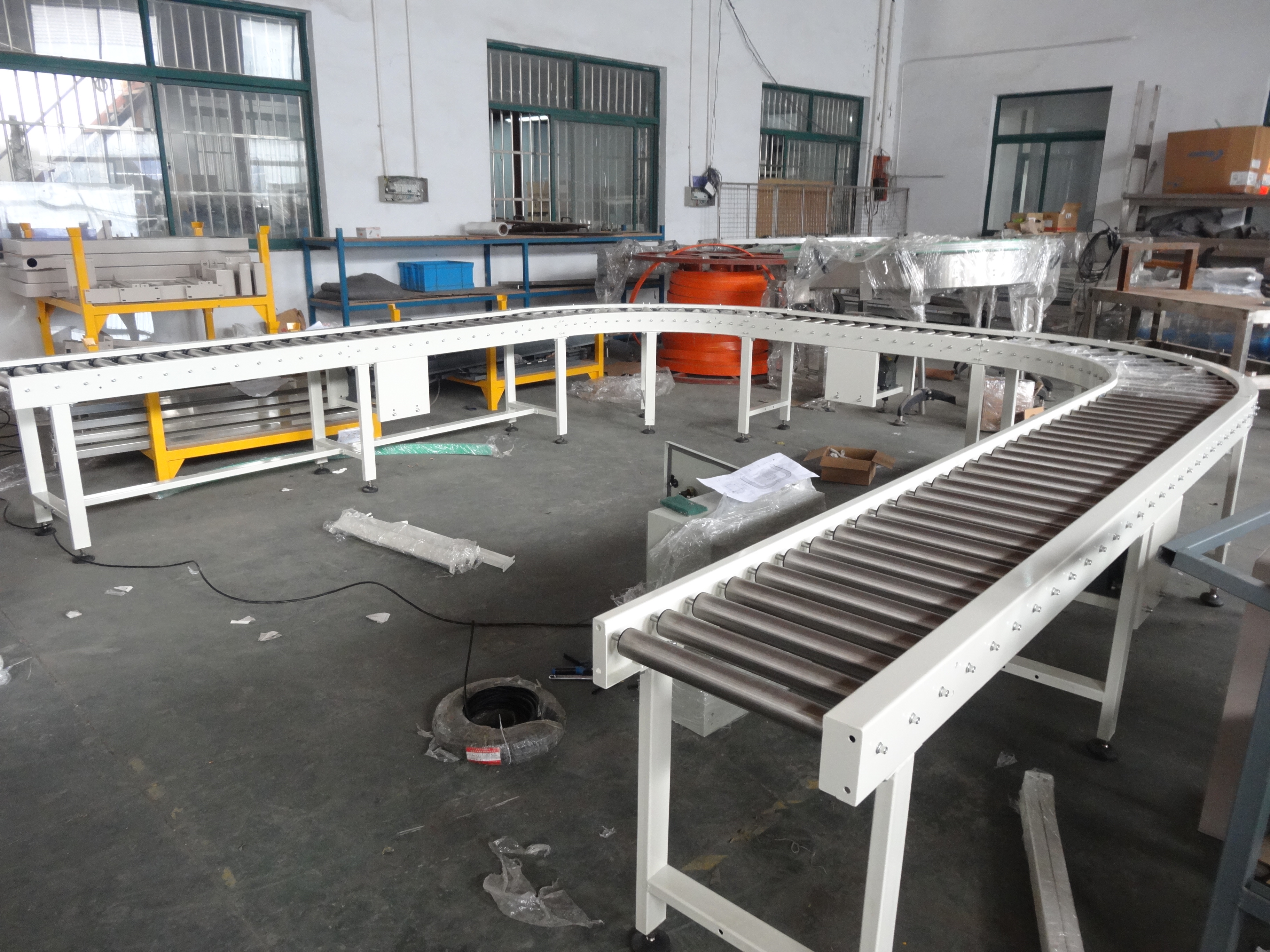 分析自由滾筒輸送機(jī)智能化、高效化的應(yīng)用